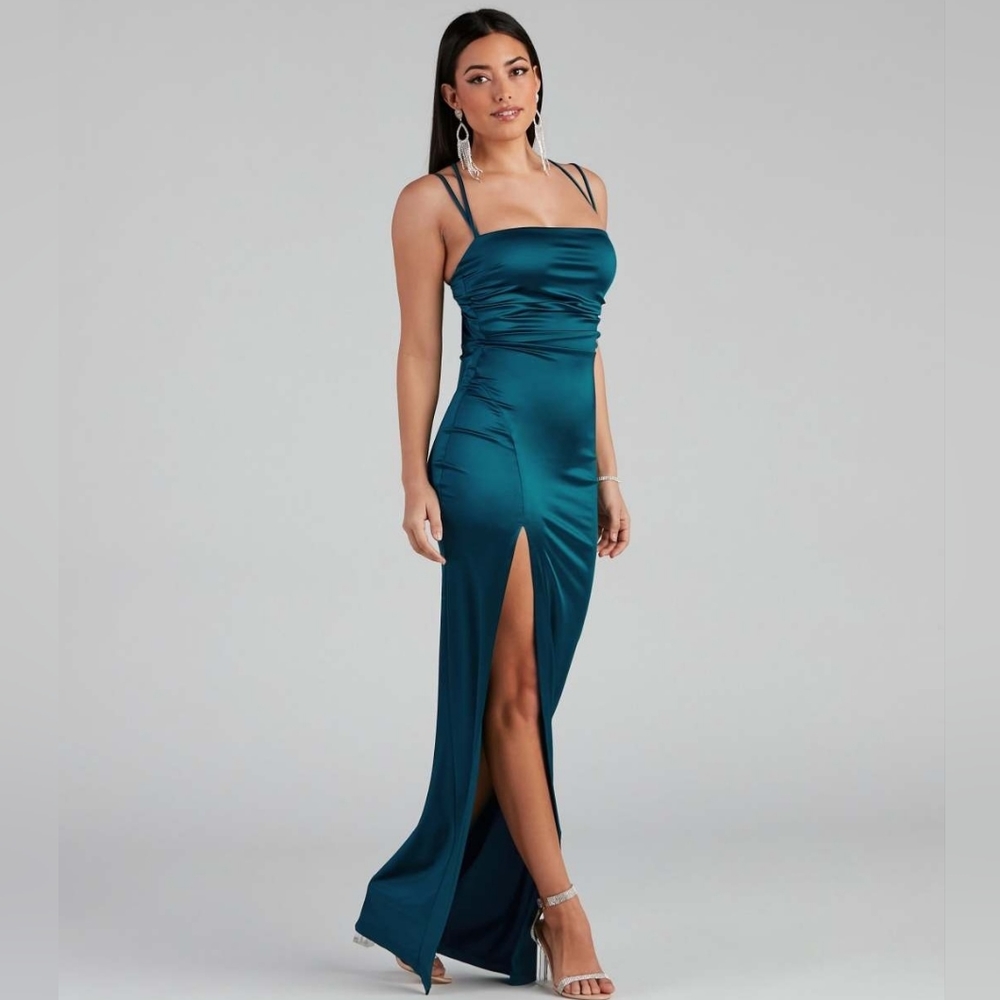 High-slit Satin dress in Teal. Size M